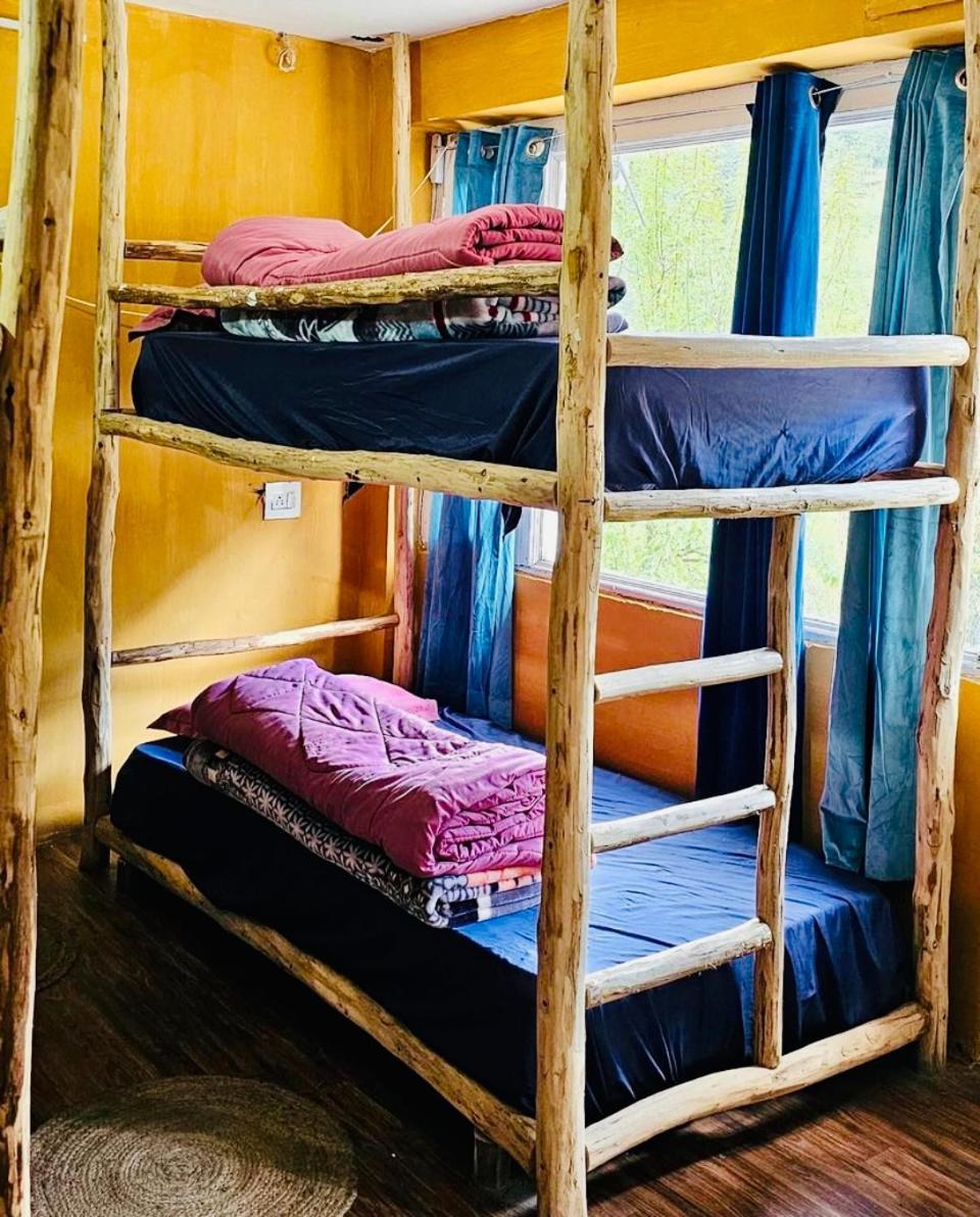 Hostel 360 Degree, Jibhi Luaran gambar